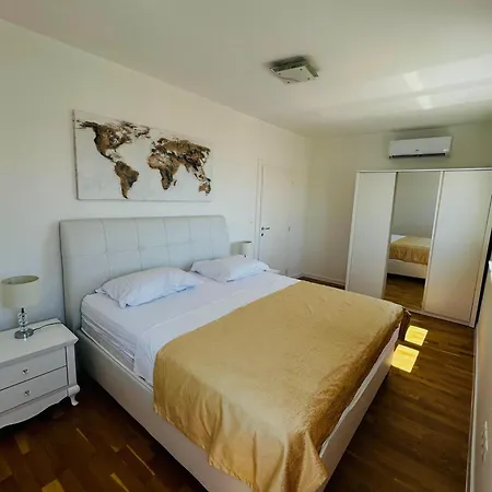 Royal Penthouse 바스카보다